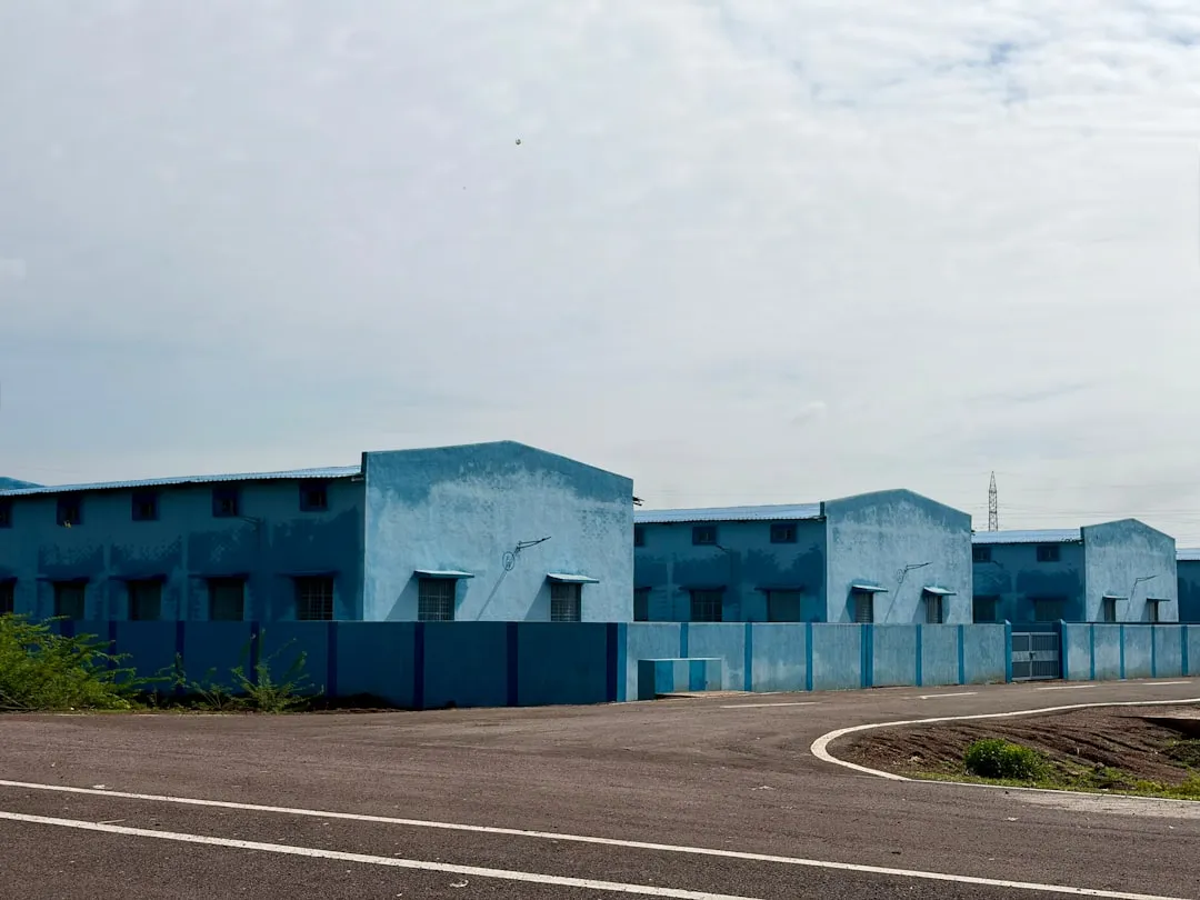 北京机房电池柜与稳压器配套应用：如何构建可靠的后备电源系统正文配图 2